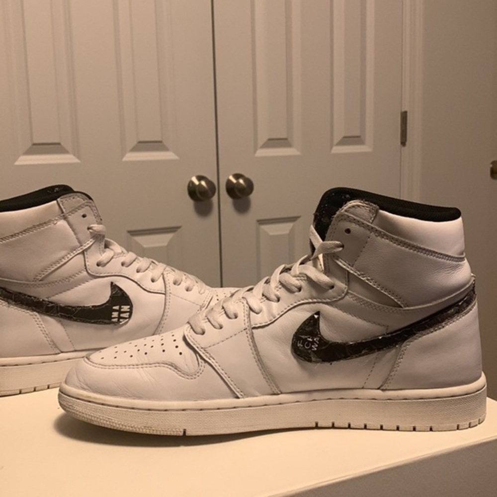 Air Jordan 1 x Feng Chen Wang - Picture 6 of 12